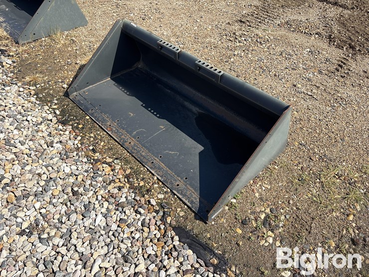 bobcat-68”-heavy-duty-skid-steer-bucket-image-1