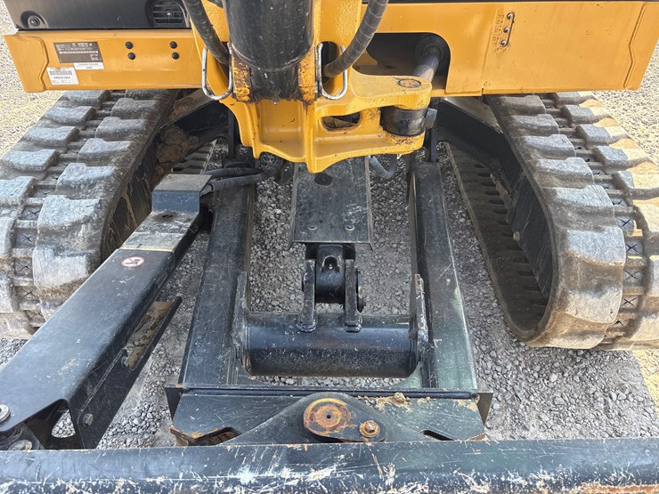 2023-caterpillar-306-cr-image-11