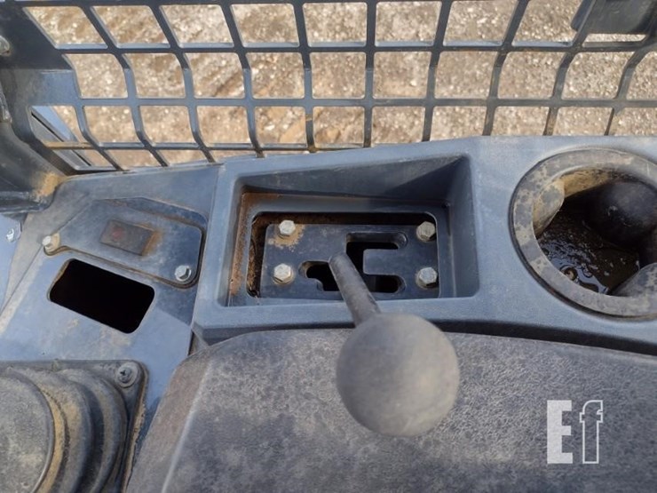 deere-650k-xlt-image-10