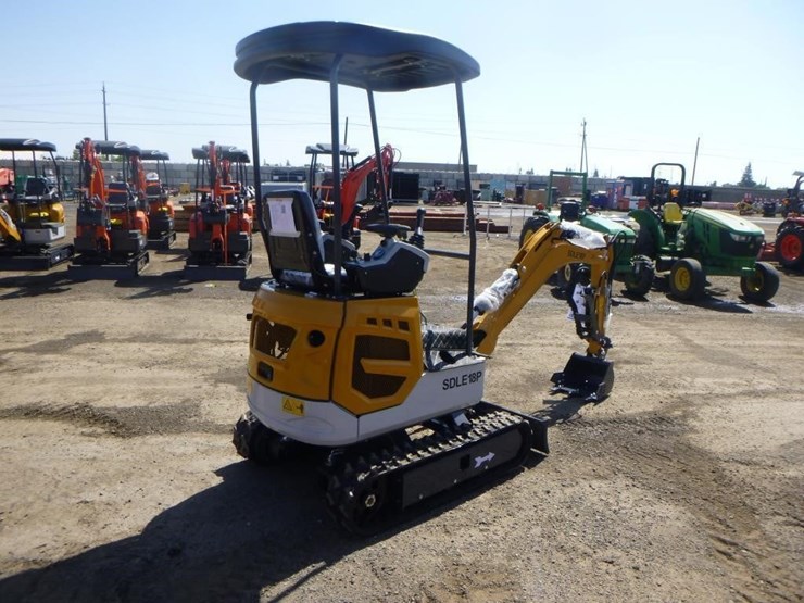 2025-sdlanch-sdl18p-hydraulic-excavator-image-3