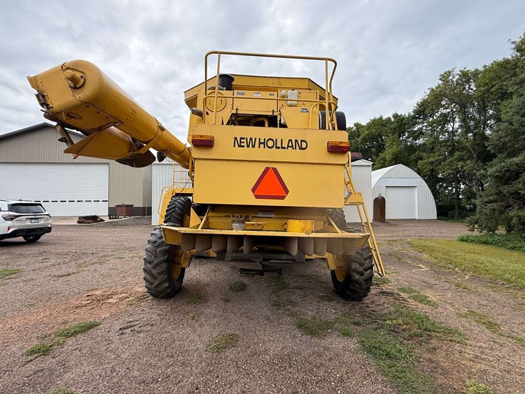 2000-new-holland-tr99-image-10
