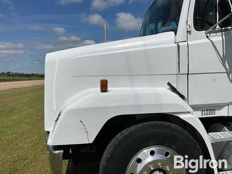 1989-freightliner-flc112-image-14