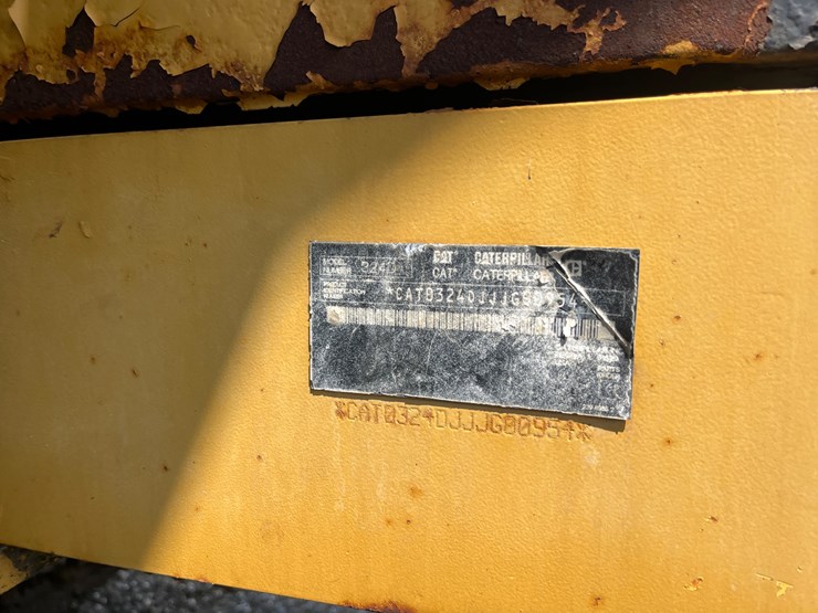 2008-caterpillar-324d-image-14