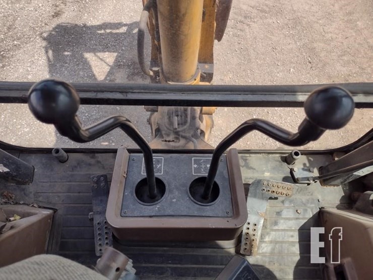 1999-deere-410e-image-12