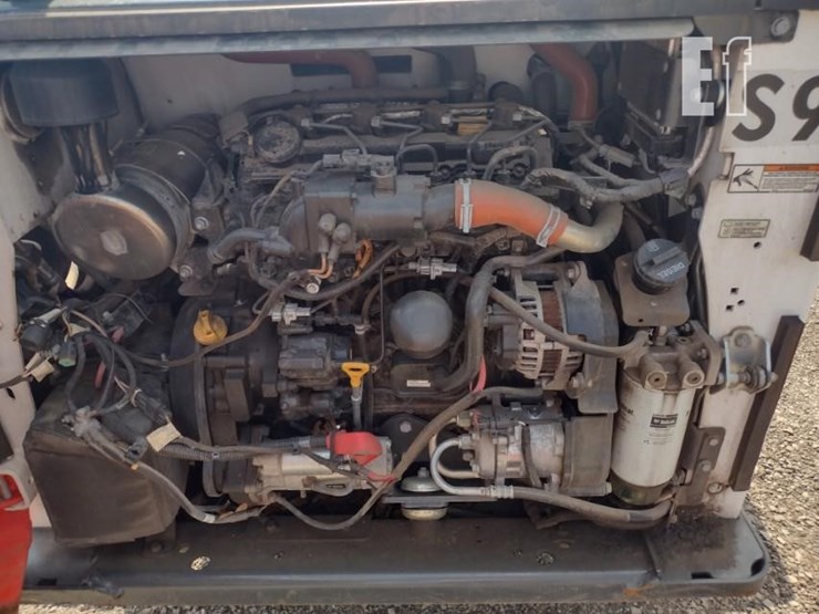 2022-bobcat-s740-image-26