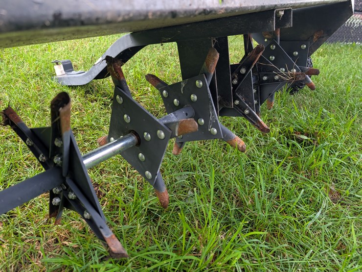 #3018-•-lawn-aerator-image-3