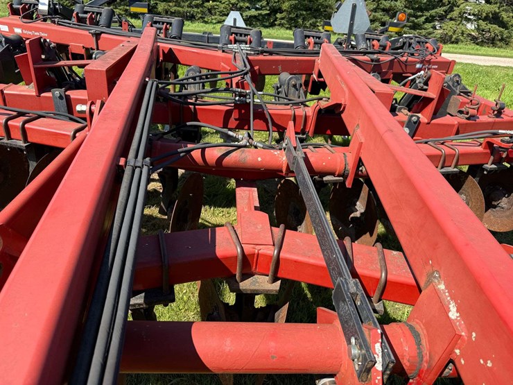 case-ih-730b-ecolo-tiger-disk-ripper,-rear-leveler,-30”-spacing,-2-bearings-are-out-but-2-good-used-image-15