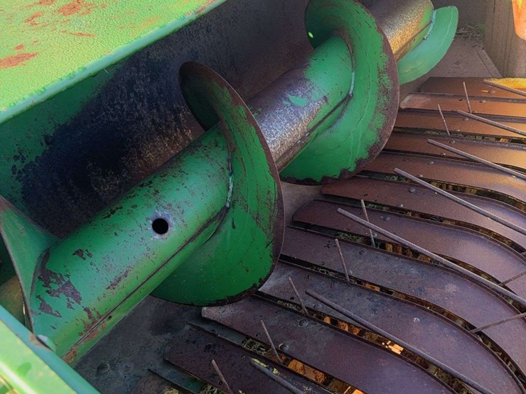 john-deere-24t-image-4