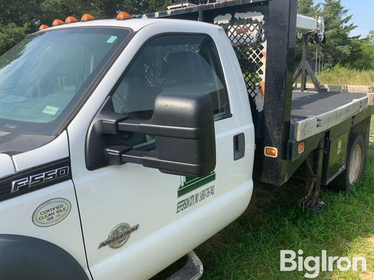 2012-ford-f550-xlt-image-19