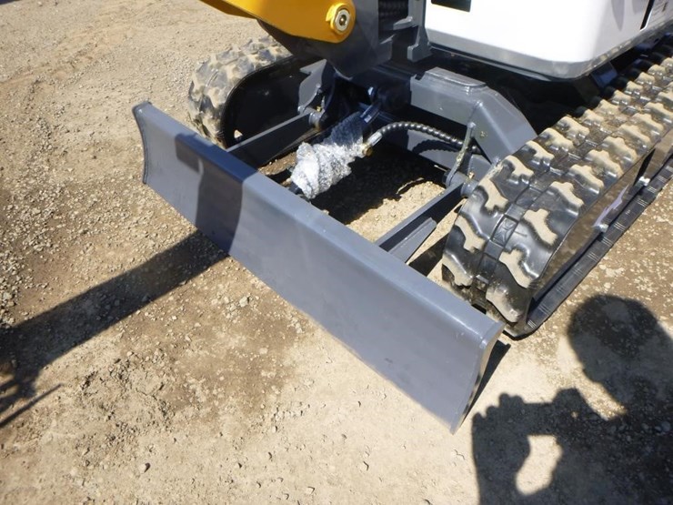 2025-sdlanch-sdl18p-hydraulic-excavator-image-15