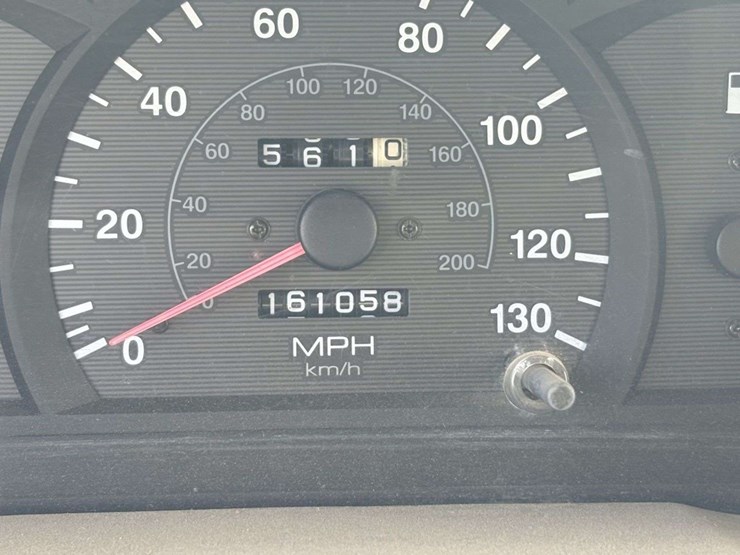 2000-hyundai-accent,-2-door,-175/70r13-tires,-5-speed-manual,-cloth,-receiver-hitch,-161058-miles,-t-image-17