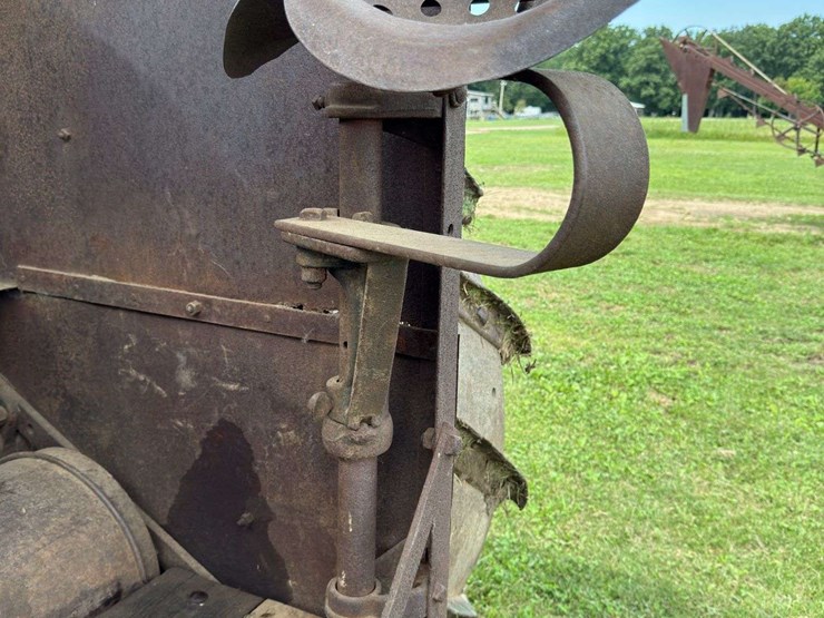 rumely-20-40-model-g-image-23