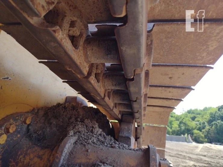 2012-deere-700j-lt-image-27