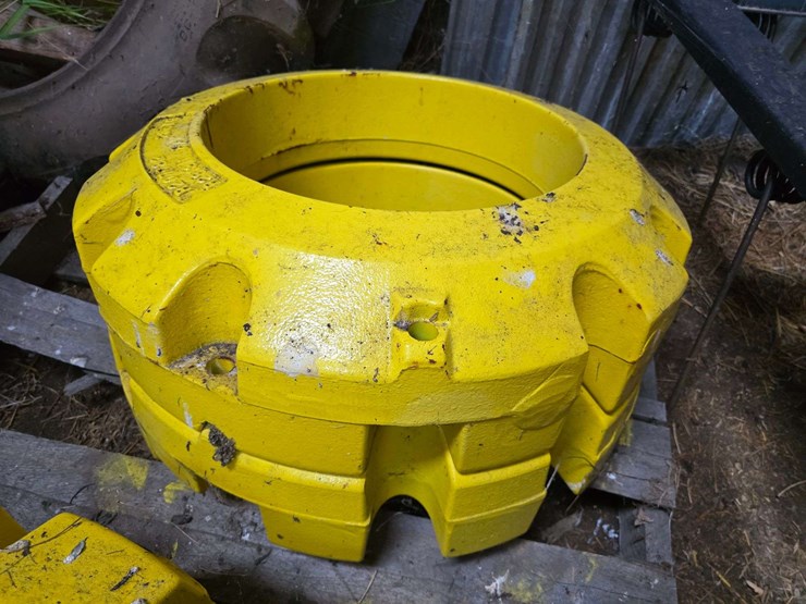 (2)-john-deere-rear-wheel-weights,-205kg,-part-#-in-photos-image-1