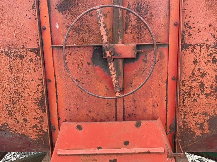 jm-wagon-with-john-deere-running-gear-image-7