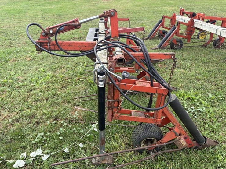 harriston-5000-12r22”-bean-knife,-with-front-tractor-dividers-image-10