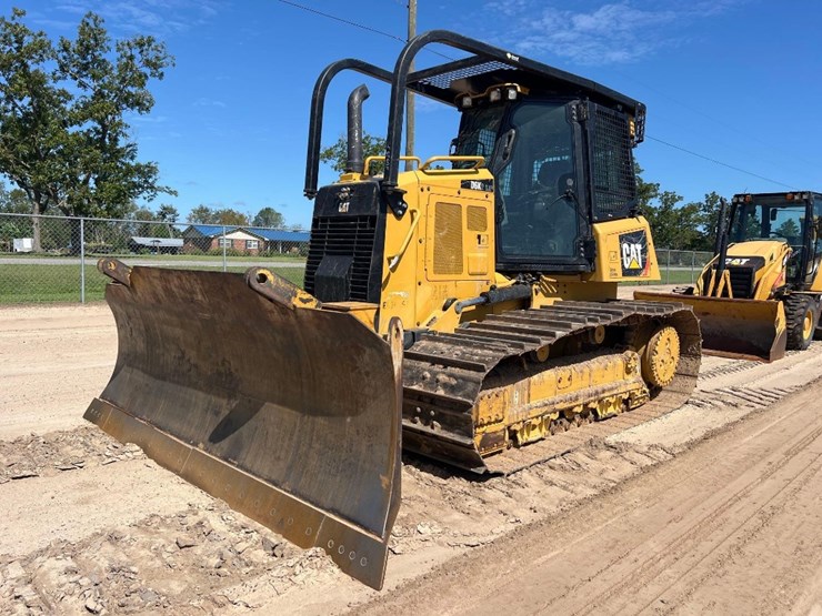 2020-caterpillar-d6k2-lgp-image-8