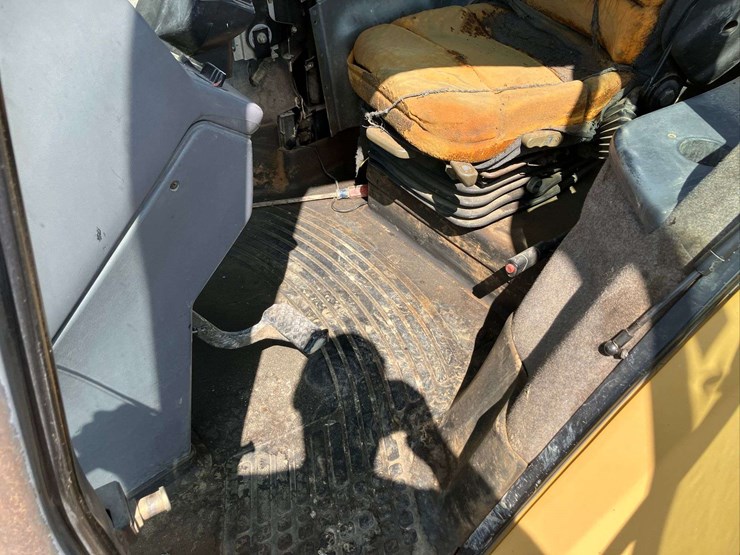 2000-caterpillar-ch55-image-29