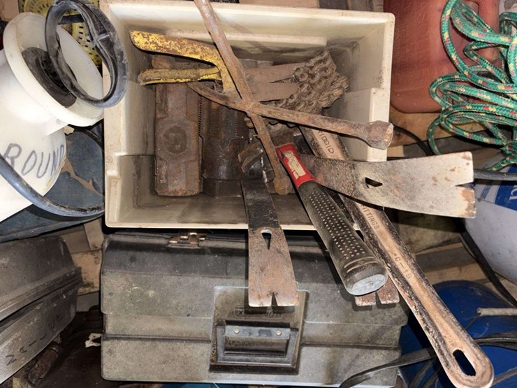 pallet-of:-hyd-bottle-jacks,-screw-jacks,-jig-saw,-solder-gun,-4”-angle-grinder,-air-nailer,-pry-bar-image-7