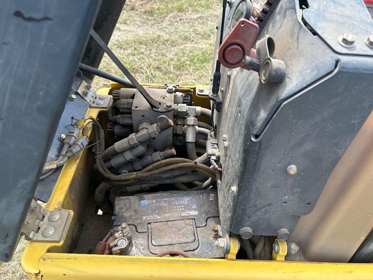 2017-bomag-bmp8500-image-17