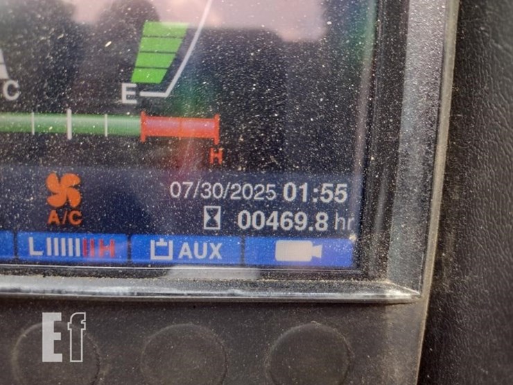 2022-takeuchi-tb290-image-6