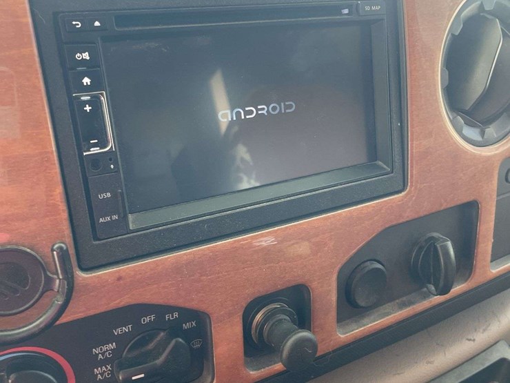 2010-ford-e450-image-43
