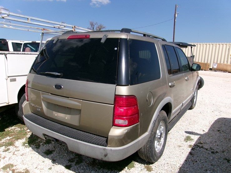 2002-ford-explorer-image-3