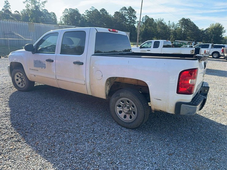 2012-chevrolet-silverado-1500-image-2