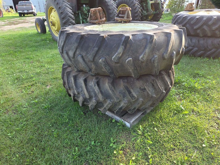 1981-john-deere-4440-image-23
