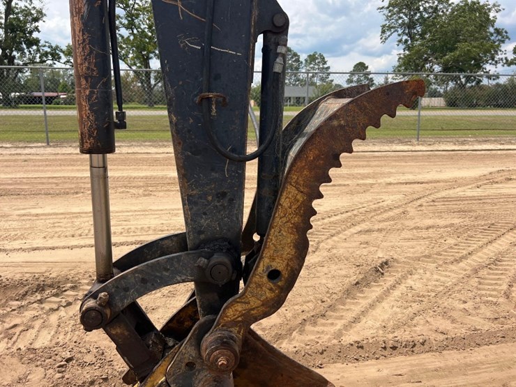 2018-deere-50g-image-10