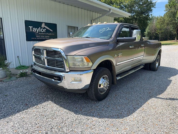 2010-dodge-3500-image-1