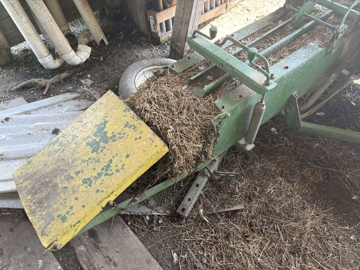 john-deere-24t-image-12