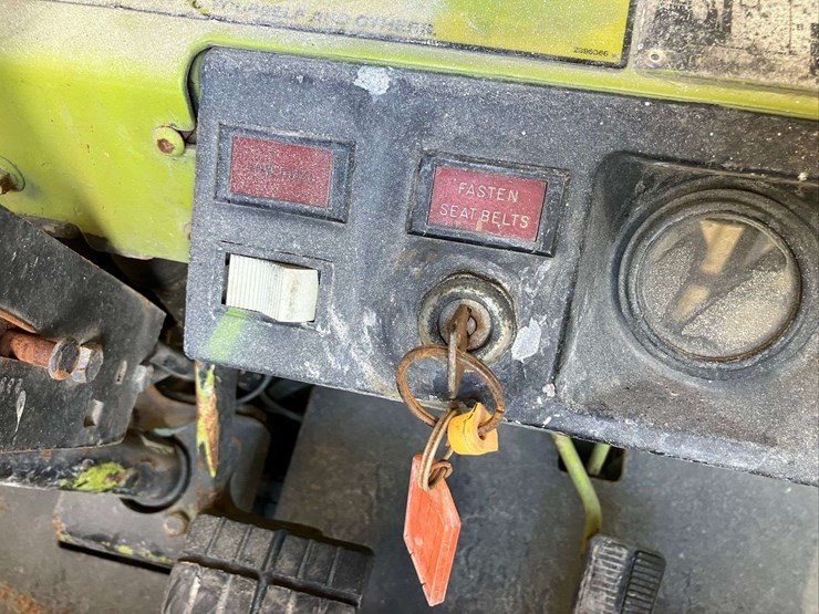 clark-gxp30-6000lbs-capacity-forklift-image-18