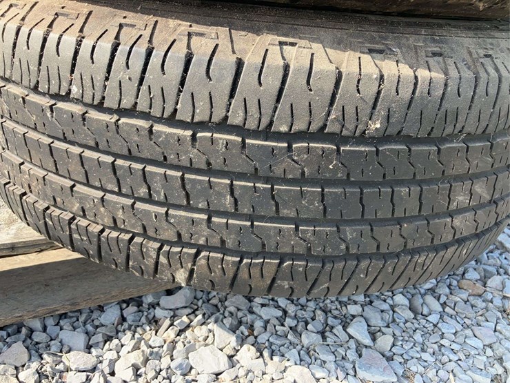 ford-6-bolt-rims-and-265/70r17-goodyear-wrangler-fortitude-ht-tires---set-of-4-image-7