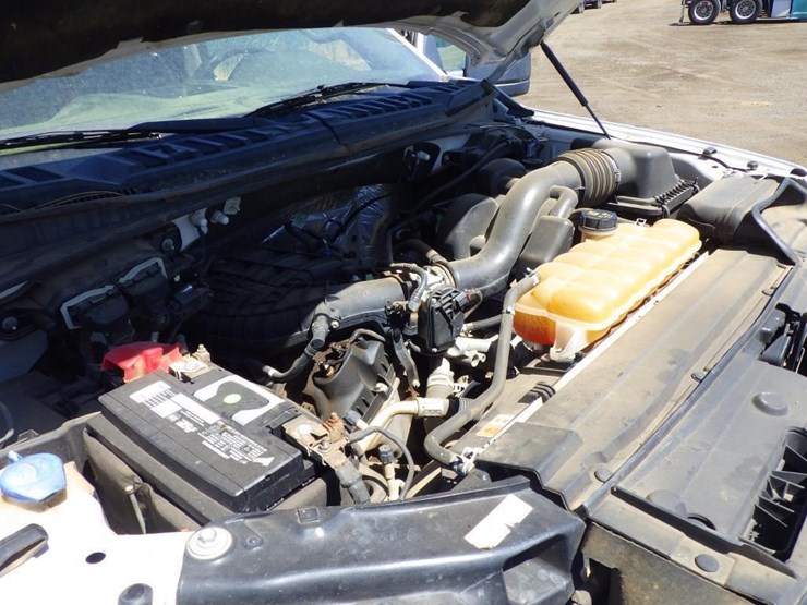 2016-ford-f150-image-10