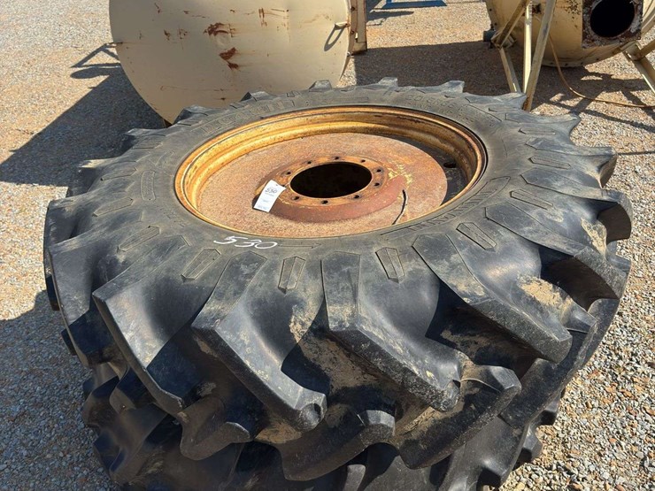 deere-tires-image-1