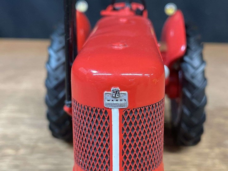 1/16-montgomery-ward-tractor-nib-sc-image-8