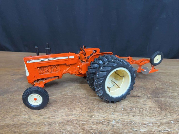 1/16-ac-d19-w/plow-customized-image-1