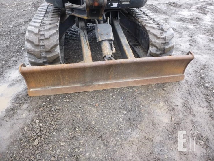 2016-kubota-u25-image-24