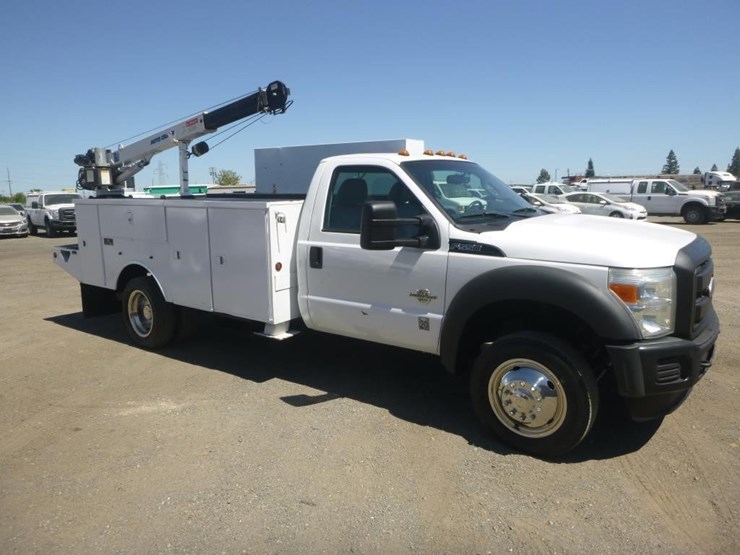 2011-ford-f550-image-2