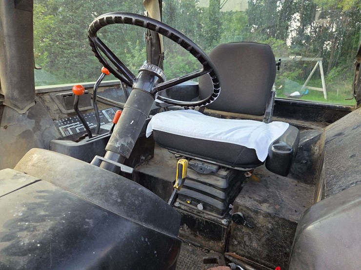 1980-john-deere-4440-image-13