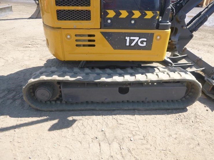 2022-deere-17g-image-29