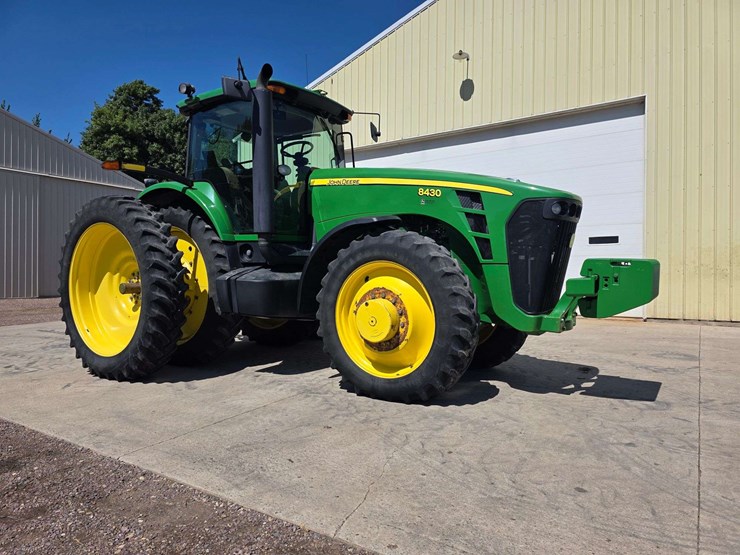 2006-john-deere-8430-image-1