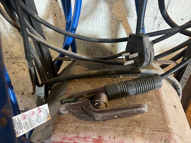 #3058-•-lincoln-225-arc-welder-image-4