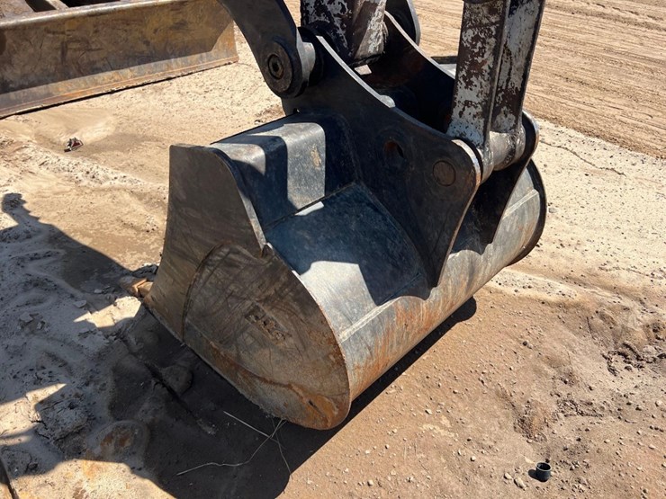 2015-takeuchi-tb290-image-20
