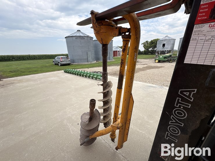 danuser-f-8-3-pt-post-hole-auger-image-6