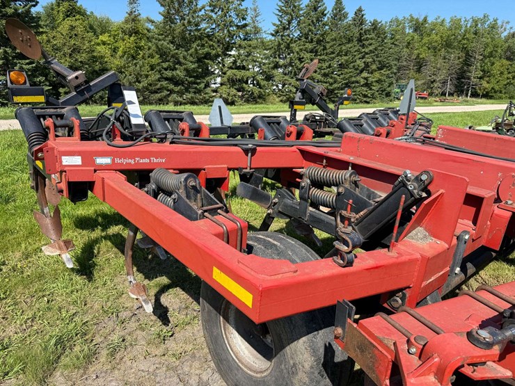 case-ih-730b-ecolo-tiger-disk-ripper,-rear-leveler,-30”-spacing,-2-bearings-are-out-but-2-good-used-image-43