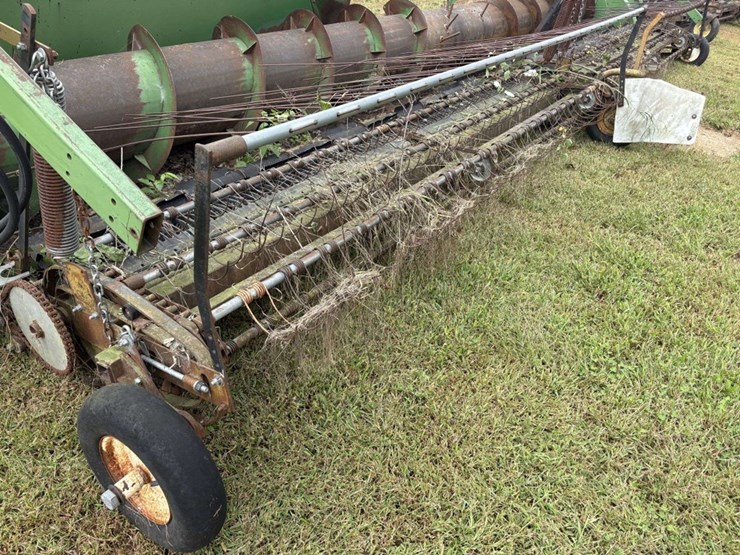 john-deere-224-image-18