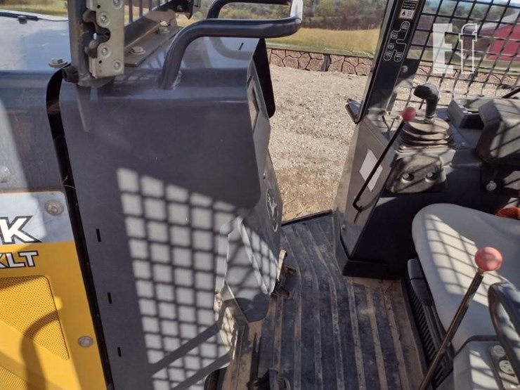 deere-650k-xlt-image-13