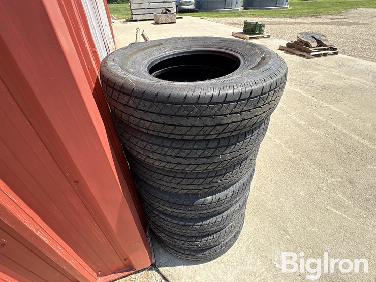 rainier-st-st235/80r16-trailer-tires-image-5
